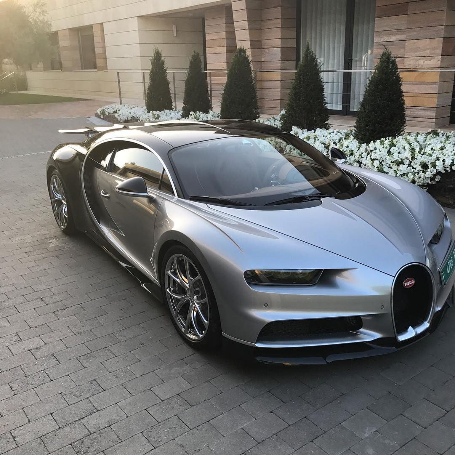 Cristiano Ronaldo ostis uue Bugatti Chironi.