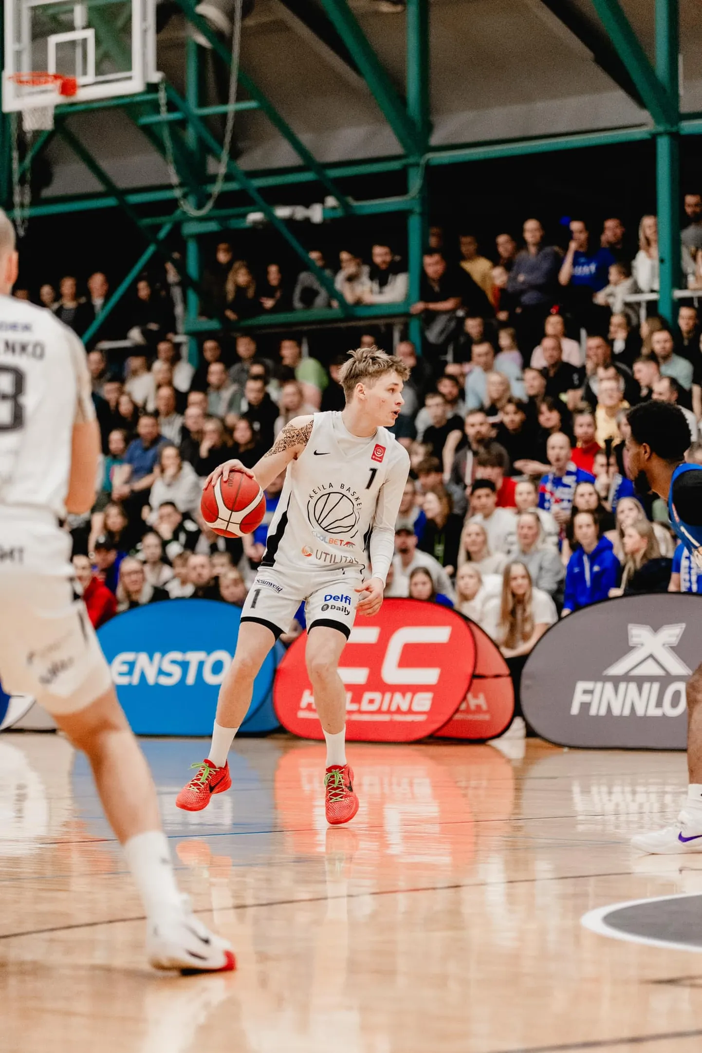 19-aastase Erik Makke 14 punktist ja 6 korvisöödust ei piisanud, et laupäeval linnarivaalist jagu saada.