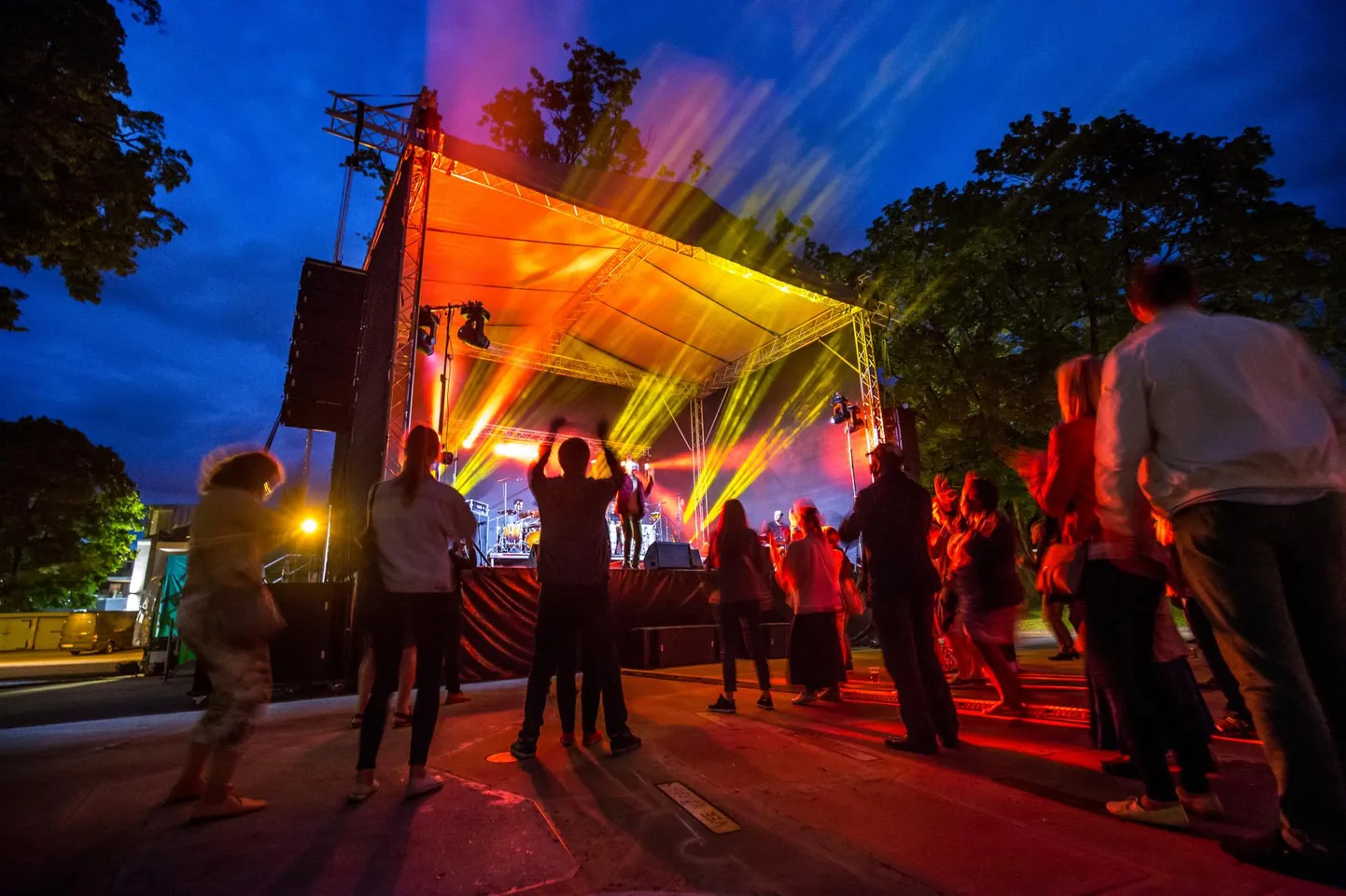 Priit Valkna esitas oktoobris linnale palve broneerida Vallikäär käes­oleva aasta 19.–22. juuliks Watergate World Music Festivali tarbeks.
