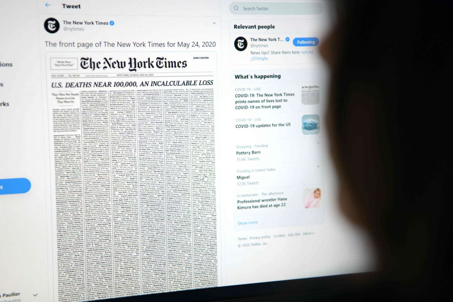 New York Timesi esikülg arvutiekraanil.