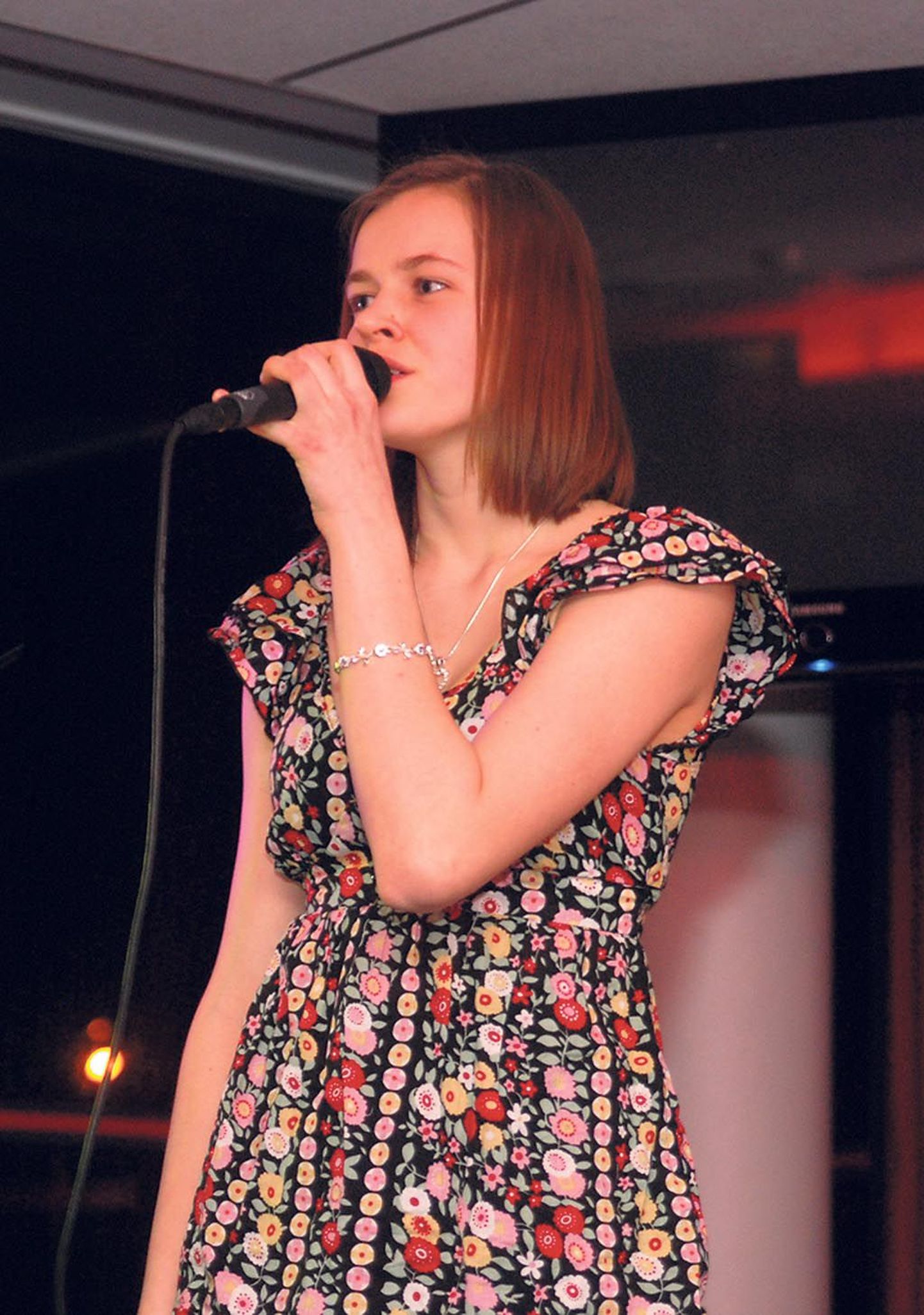 Reedel esines Rosanna Lints Endlas teiste Pärnu muusikakooli rütmimuusika osakonna noorte seas.