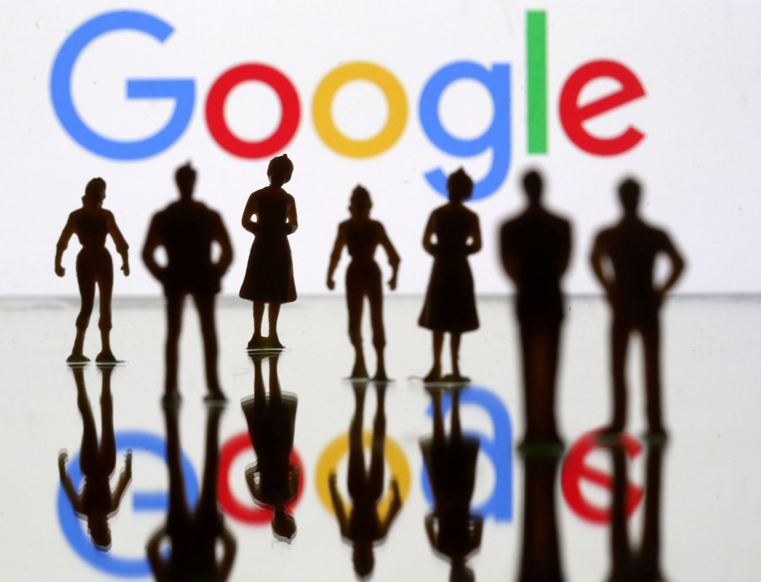 Google hakkab koostöös Eesti riigiga pakkuma inimestele digivõimete parandamise koolitusi.
