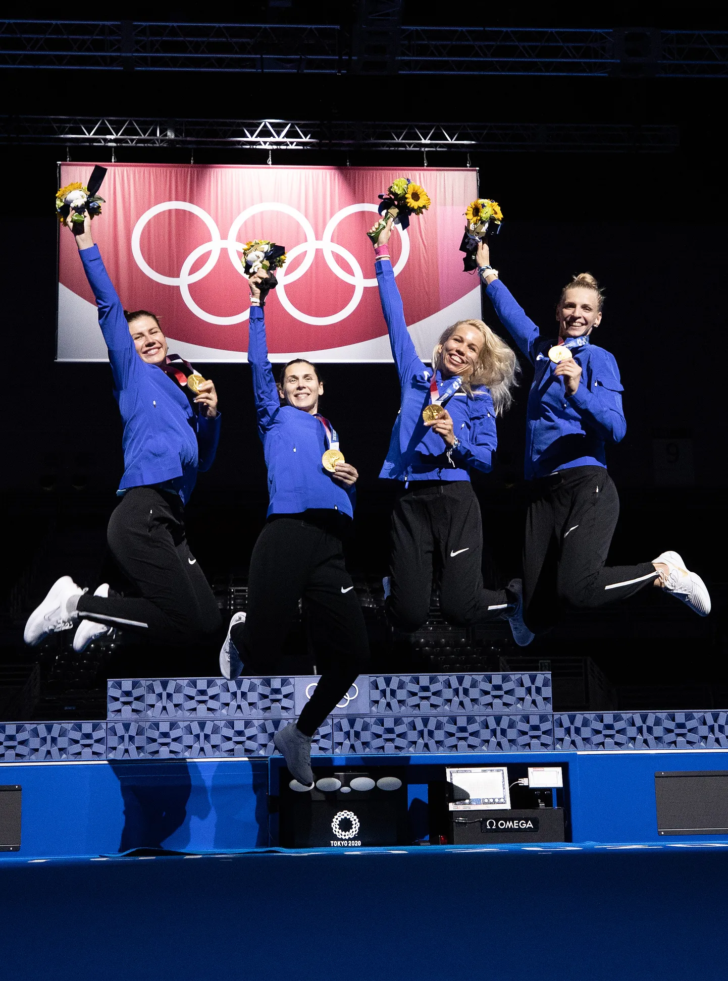 Epeenaiskond Tokyos: Erika Kirpu, Julia Beljajeva, Katrina Lehis, Irina Embrich.