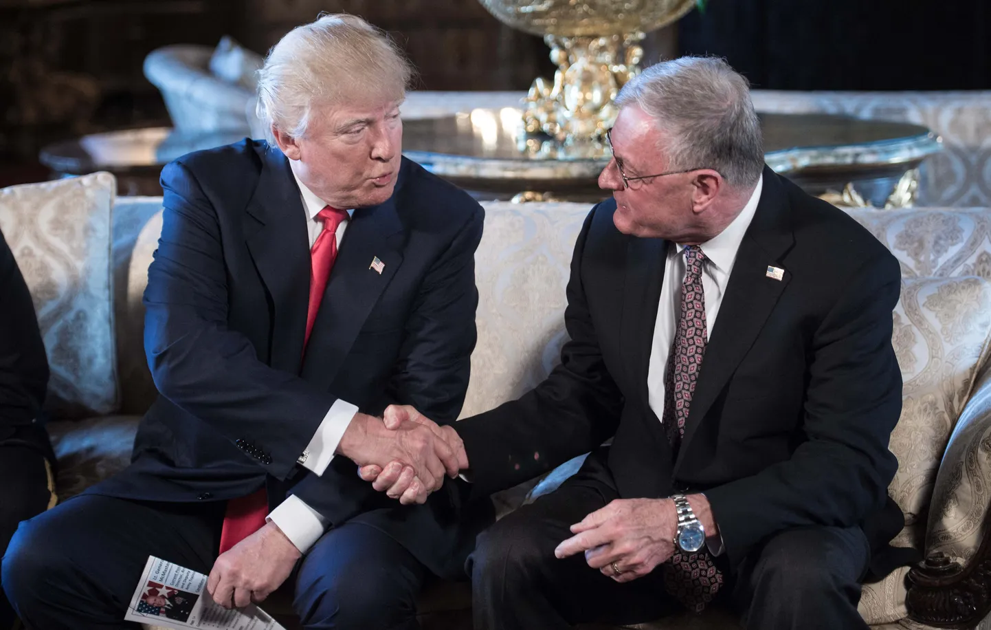 USA president Donald Trump ja Keith Kellogg 2017. aastal Mar-a-Lagos.
