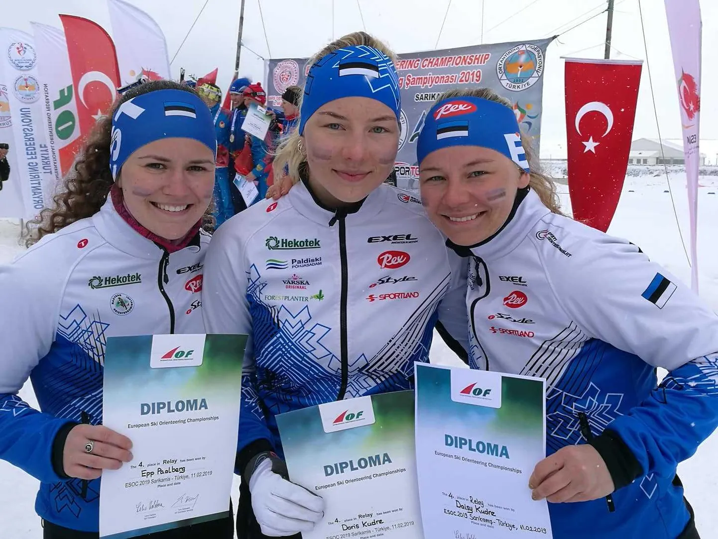 Eest suusaorienteerumise teatenaiskond koosseisus (vasakult) Epp Paalberg, Doris Kudre ja Daisy Kudre.