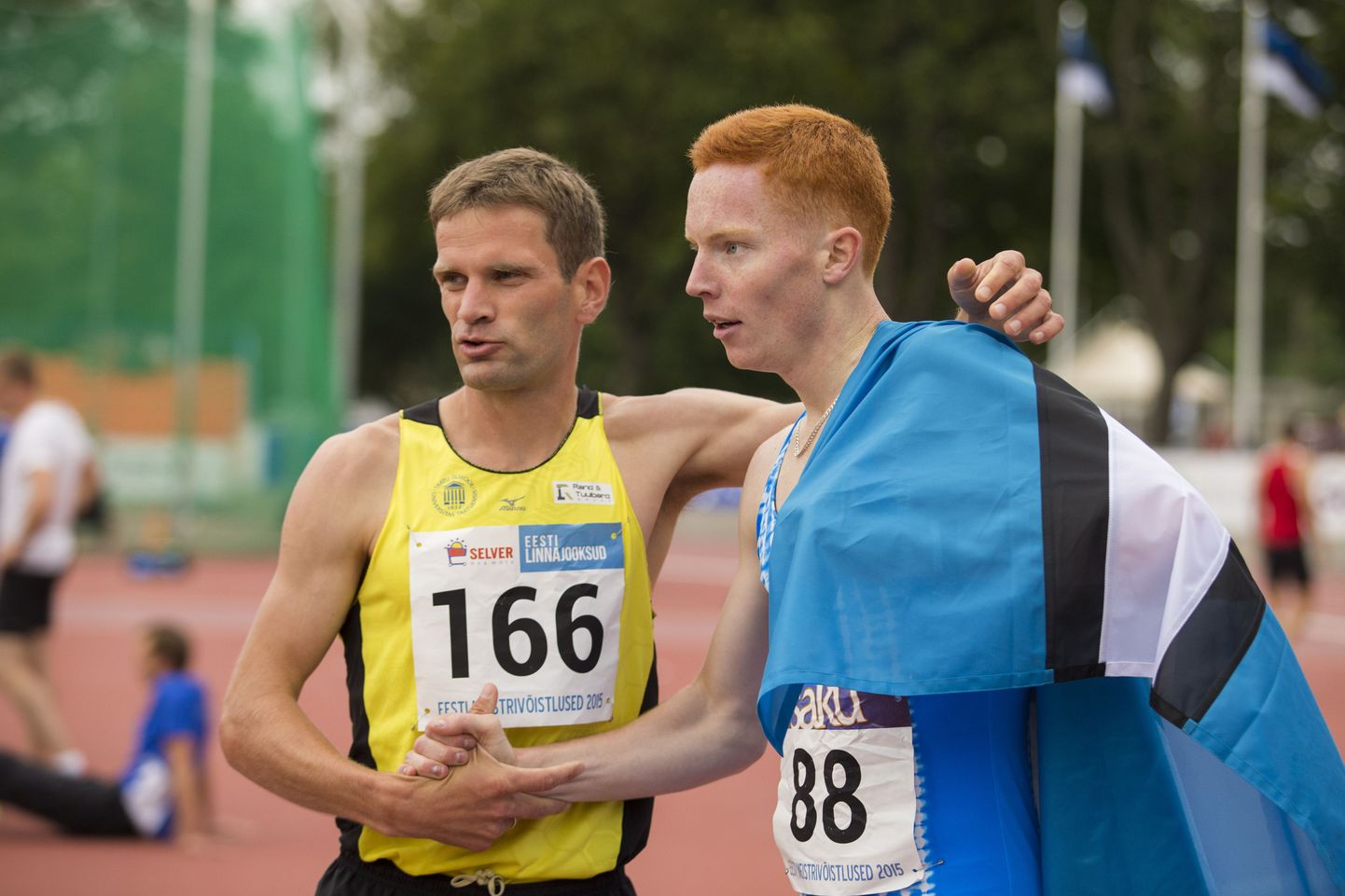 Tiidrek Nurme (pildil vasakul) tuli veel kolm aastat tagasi 5000 m jooksus EM-il kümnendaks, ent siirdus seejärel maratoniradadele. Ta on ka 1500 meetri Eesti rekordimees, Andi Noot on sel alal kõigi aegade tabelis neljas.