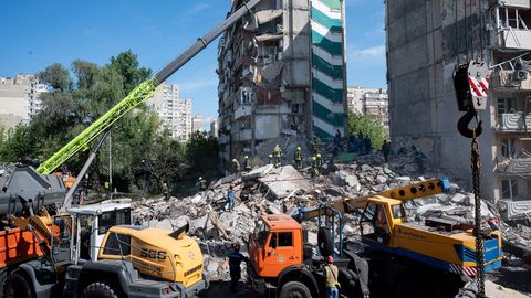Krievu uzbrukumā Kijivai nogalināti septiņi cilvēki