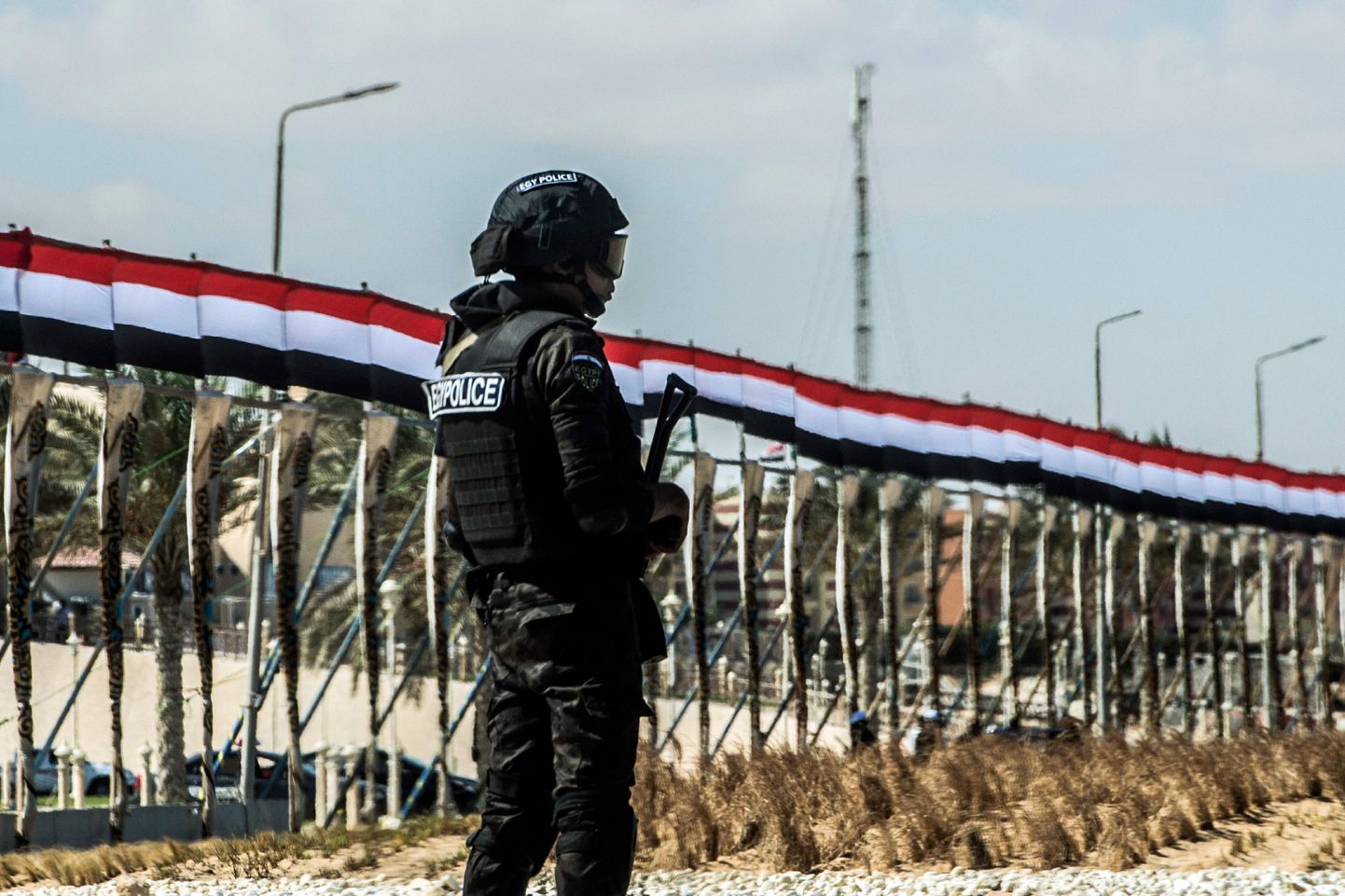 Egiptuse politsei Siinai poolsaarel valvamas.