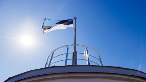 Homme heisatakse emade auks Eesti lipud