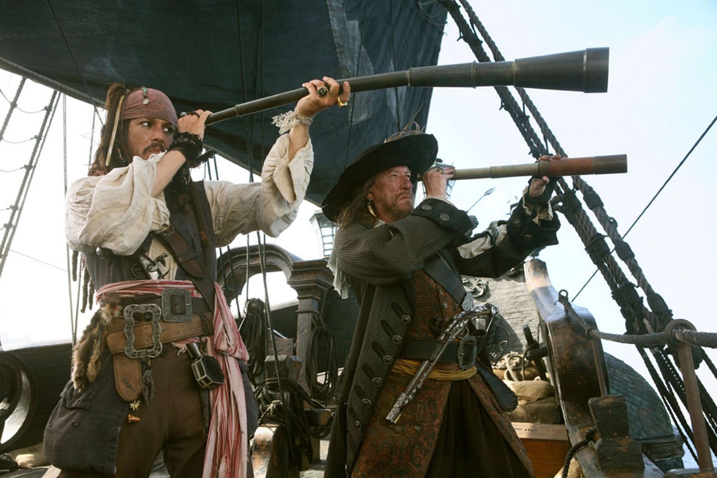 Johhnny Depp ja Geoffrey Rush filmis «Kariibi mere piraadid: maailma lõpus»