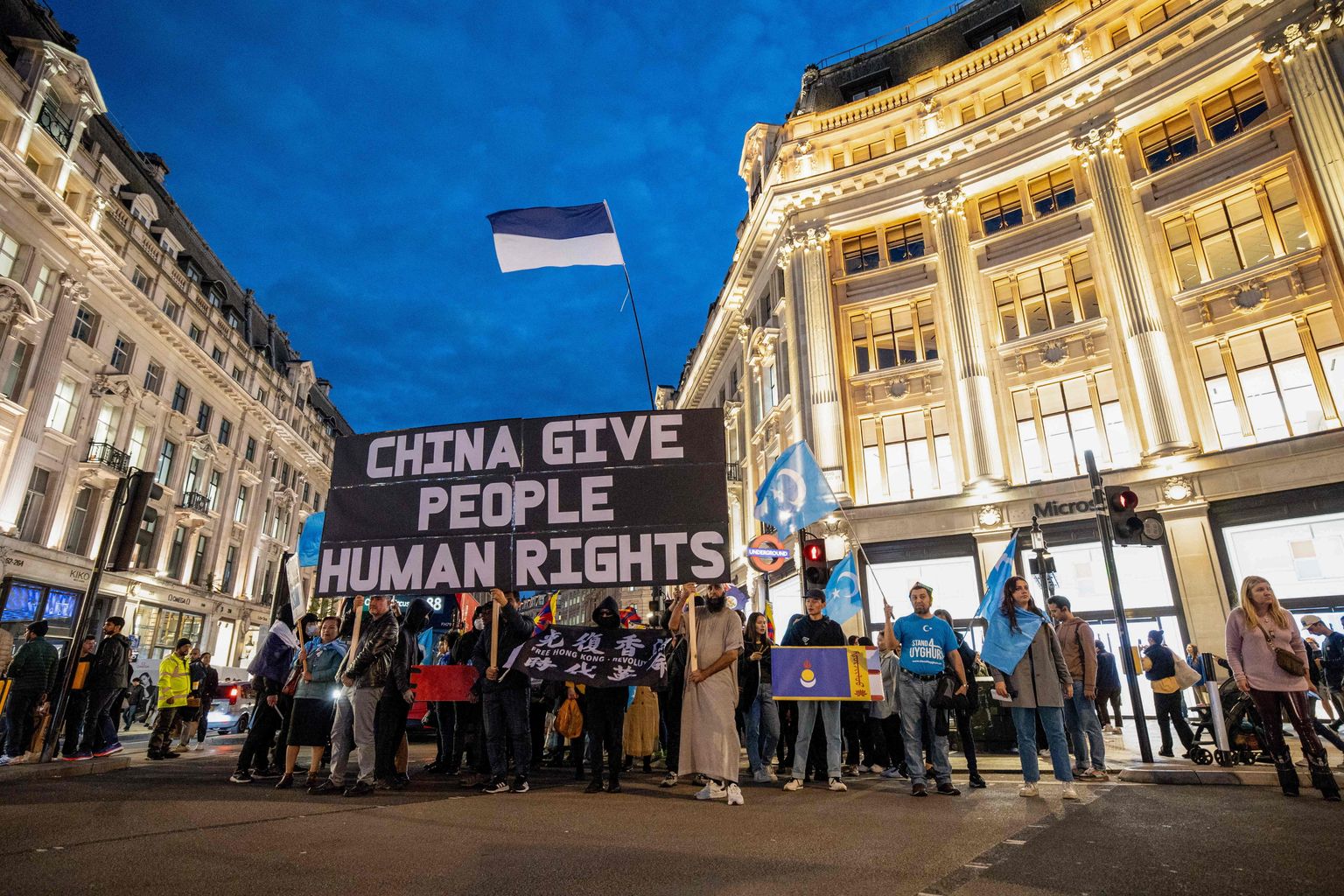 Hiina inimõiguste olukorra pärast mures meeleavaldajad Londonis 1. oktoober 2022.