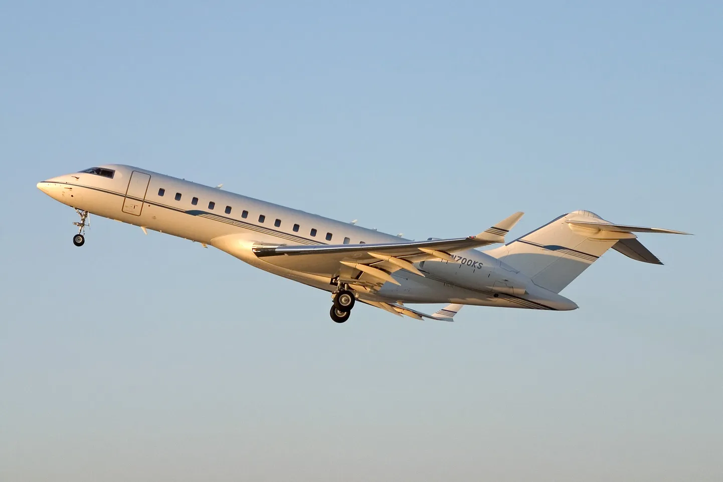 BD-700 Global Express.