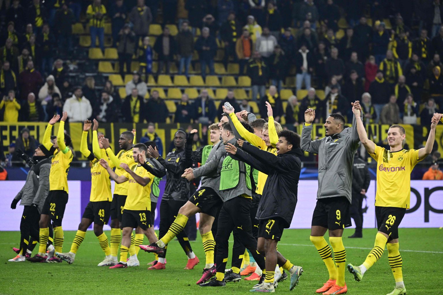Dortmundi mängijad said koduväljakul rõõmustada, ent Londonis ootab neid veel raske kohtumine.