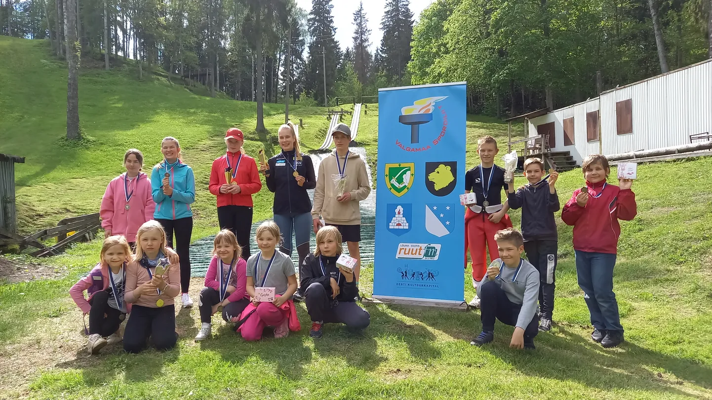 Otepääl selgusid Valgamaa meistrid suusahüpetes