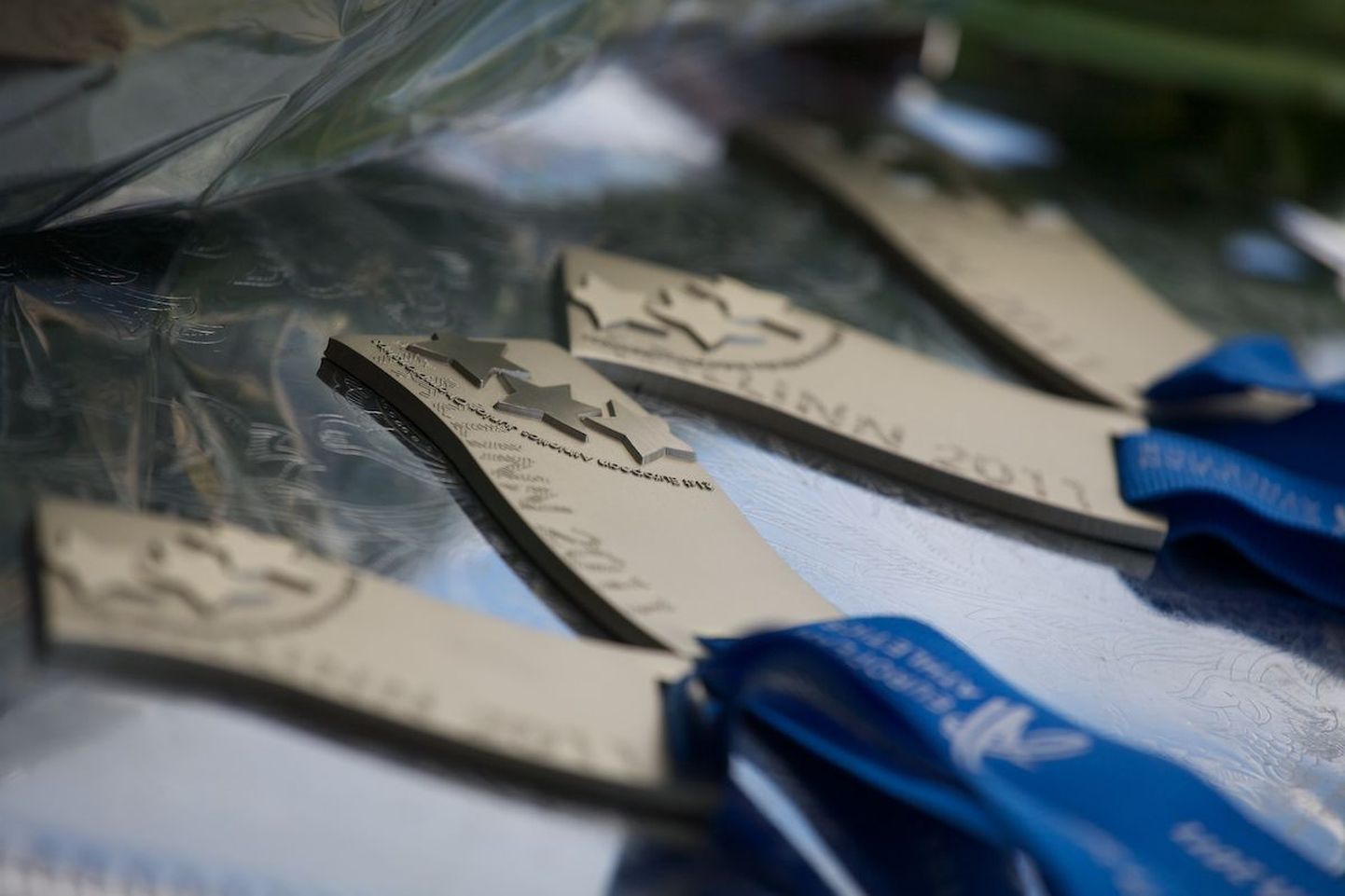 2011. aastal Tallinnas toimunud juunioride EM-i medalid, mille kujundas Indrek Turi.