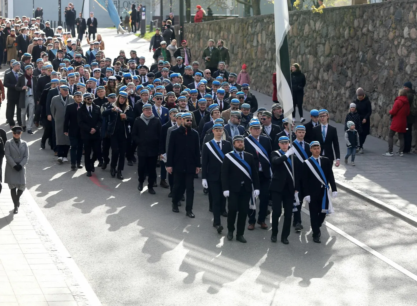 Traditsiooniline akadeemiliste organisatsioonide volbrirongkäik.