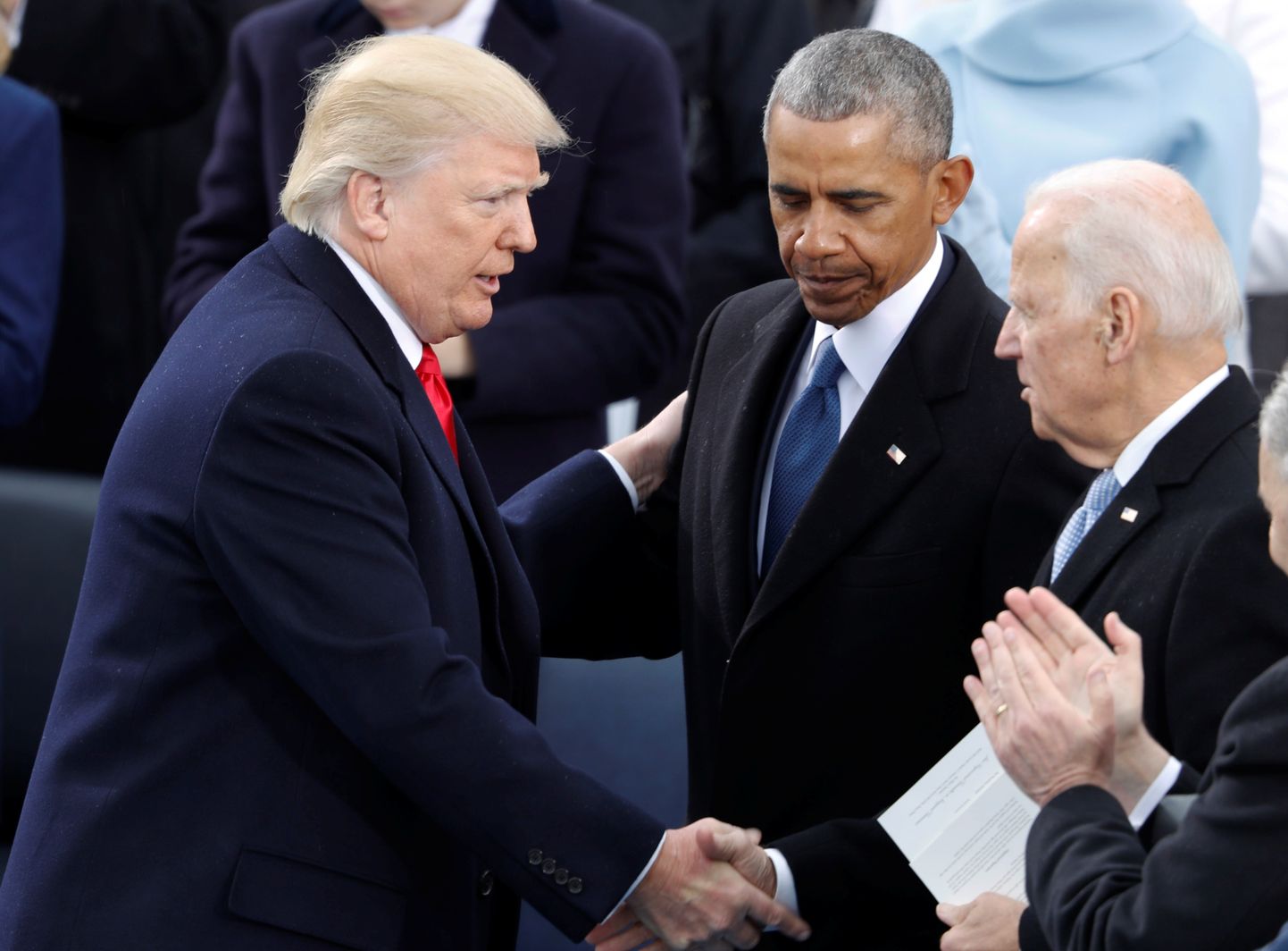 USA president Donald Trump (vasakul), ekspresident Barack Obama ja endine asepresident Joe Biden 20. jaanuar 2017.