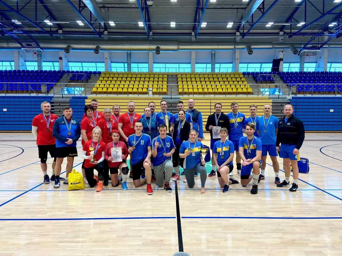 Sakala, Valga ja Viru malev autasustamisel Rakvere spordihoones.
