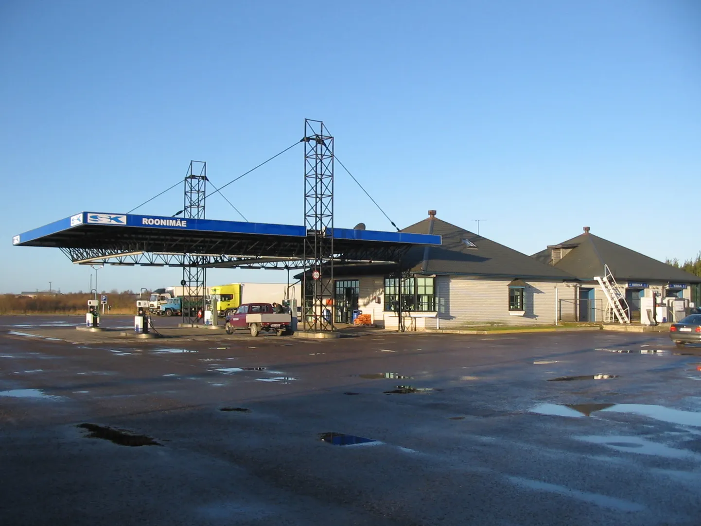 Roonimäe tankla.