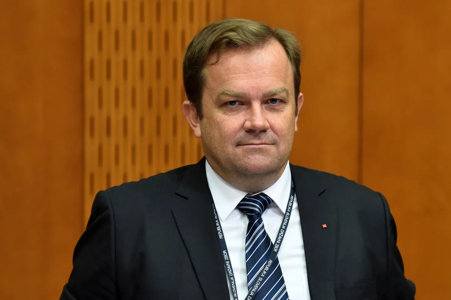 Sloveenia kultuuriminister Dejan Prešiček astus kiusamissüüdistuste tõttu tagasi.