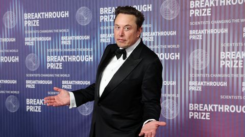 Tesla palub aktsionäridel Muski kosmiline preemia heaks kiita