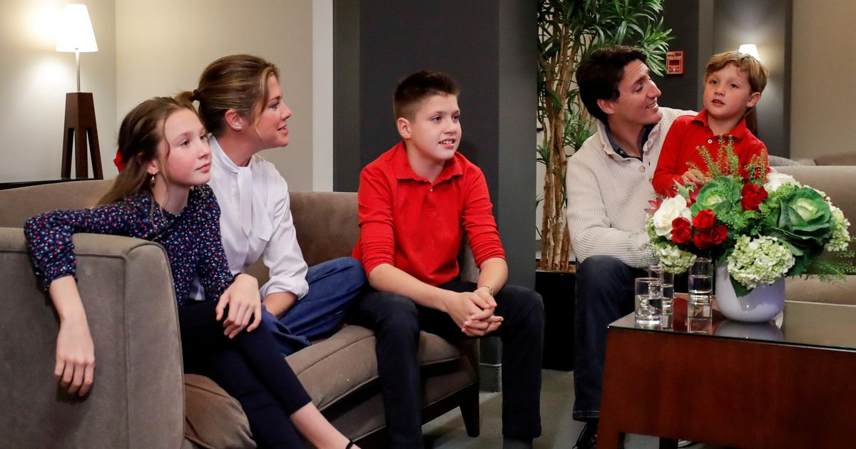 Küsitlused ennustavad Trudeau'le Kanadas parlamendienamuseta võitu