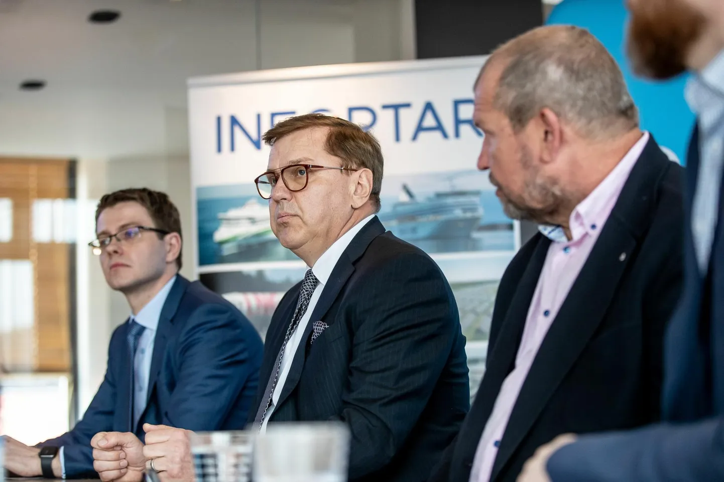Energiakontsern Alexela ja Eesti Gaasi omanik Infortar teatasid, et ehitavad ühisel jõul Paldiskisse veeldatud maagasi terminali. Eile tutvustasid plaane Infortari tegevjuht Martti Talgre (vasakult), Infortari juhatuse esimees Ain Hanschmidt ja Alexela nõukogu esimees Heiti Hääl.
