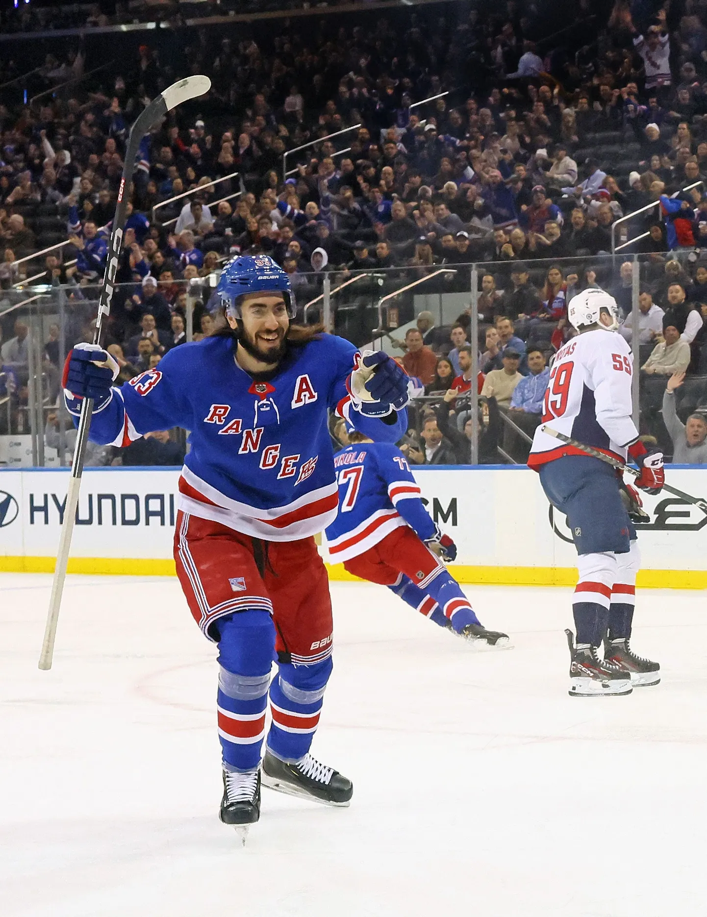 Mika Zibanejads.