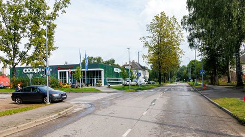 Kaupluse lähedal kõlasid lasud