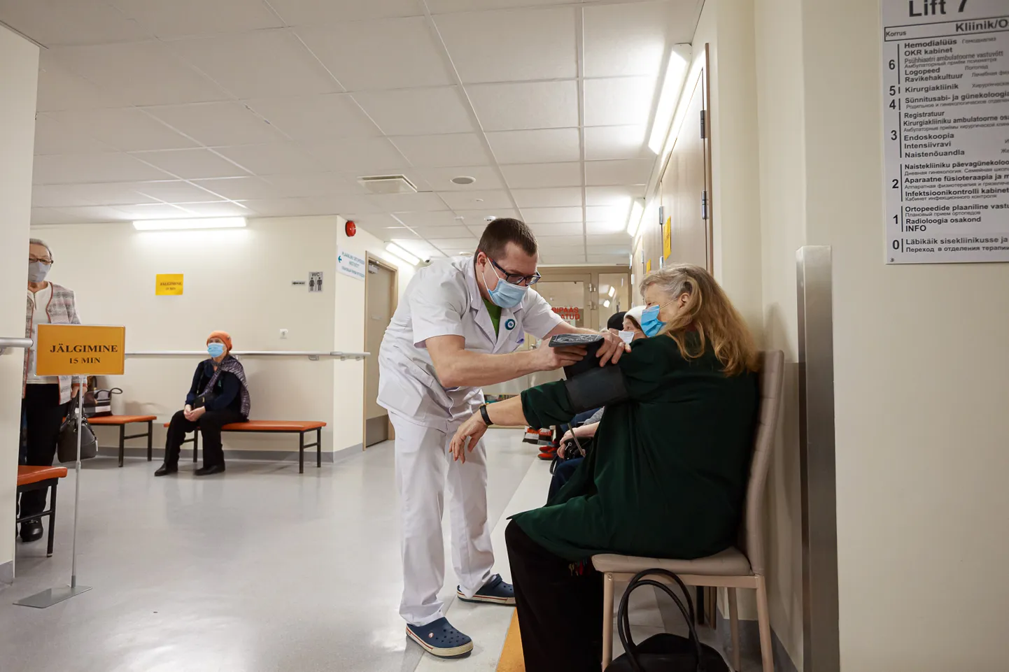 Ligikaudu kolmandik inimestest, kes on külastanud Narva haigla vaktsineerimiskeskust, on olnud nii-öelda vaktsiinituristid.