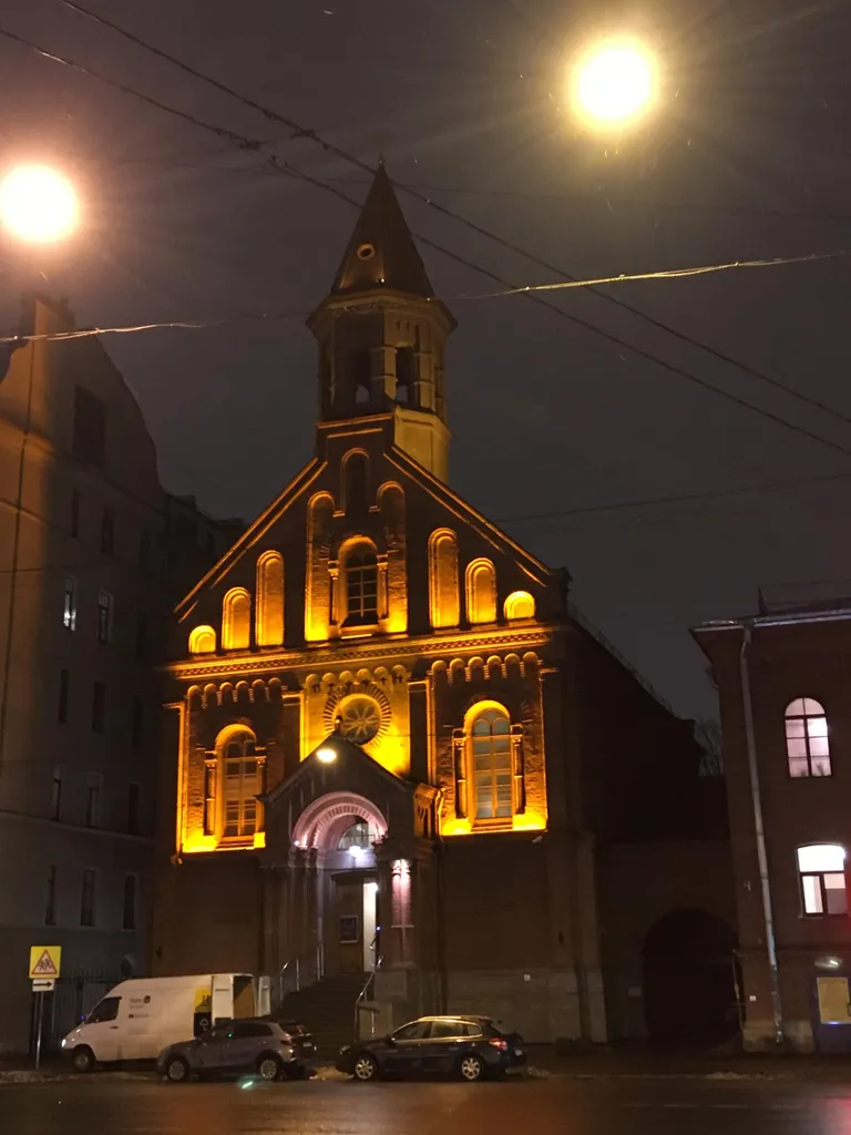 Peterburi Jaani kiriku välisvaade.