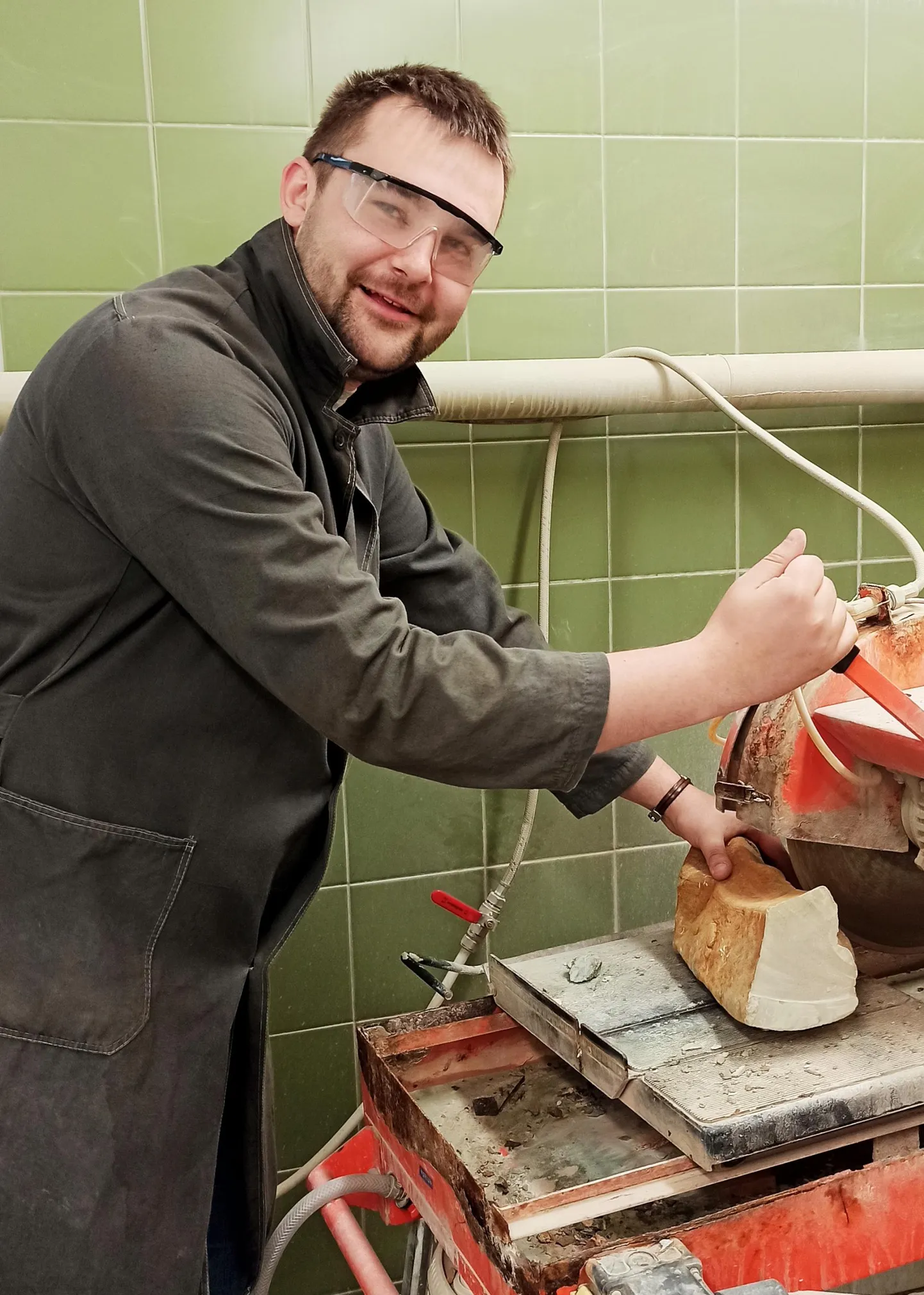 Aleks Strazdin loodab kaevandusjäätmetest uusi materjale valmistada.
