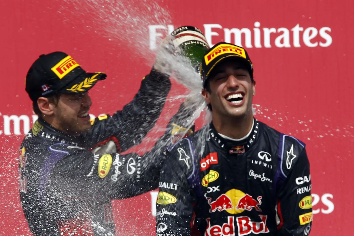 Sebastian Vettel (vasakul) ja Daniel Ricciardo