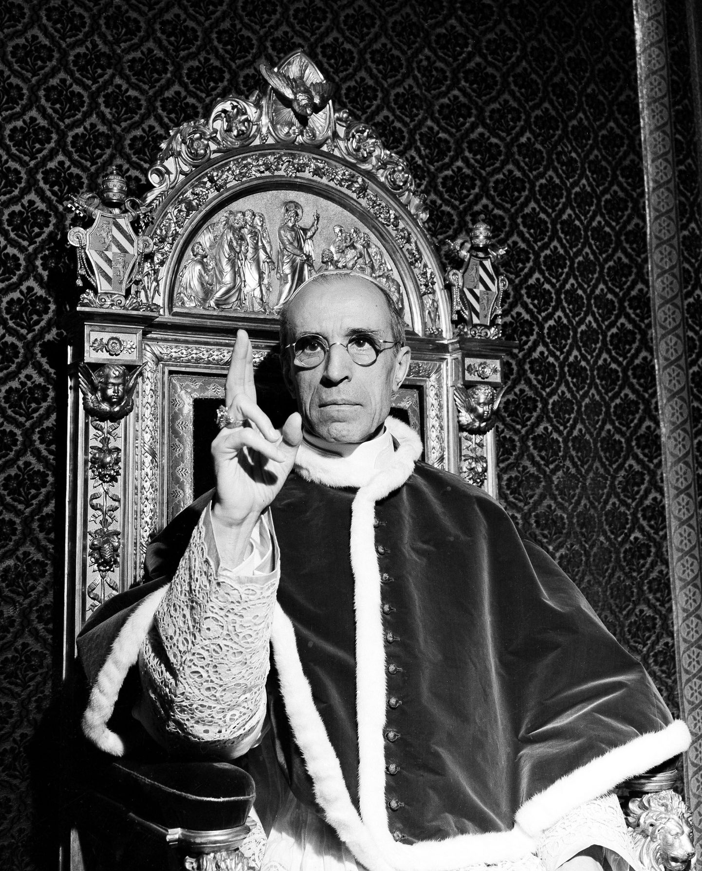 Paavst Pius XII 1945. aasta septembris.