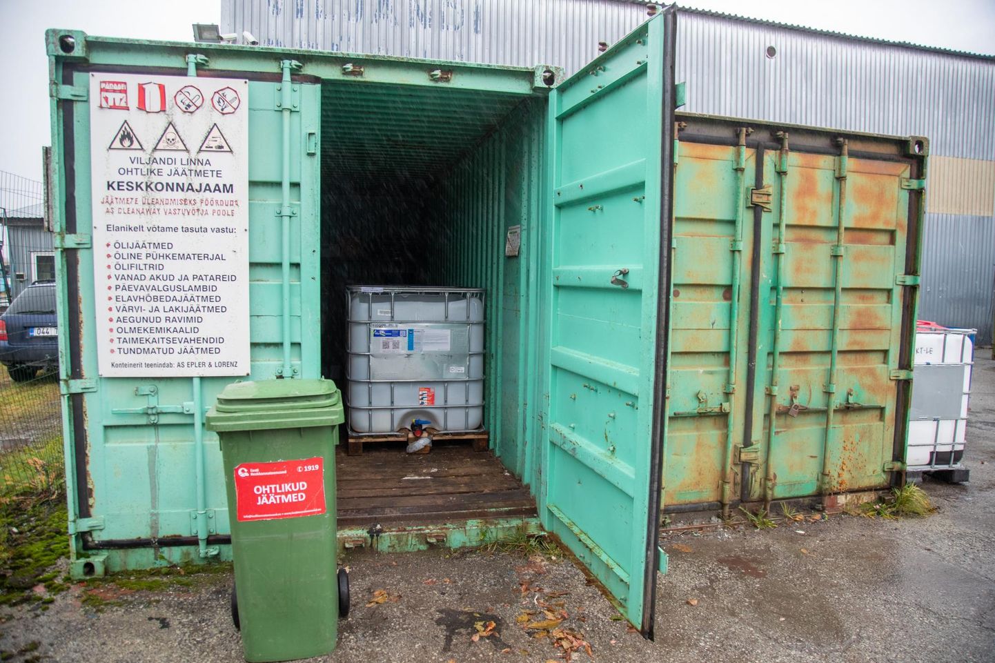 Viljandi jäätmejaama saab ohtlikke jäätmeid viia inimene, kelle ametlik aadress on Viljandi linnas või vallas.