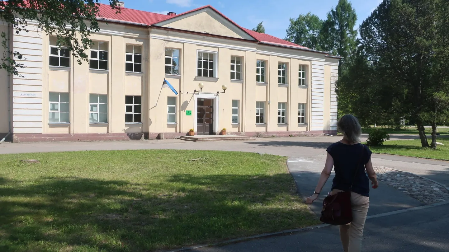 Saverna koolimaja remondiks küsitud toetuse plaanib vald tagasi anda.