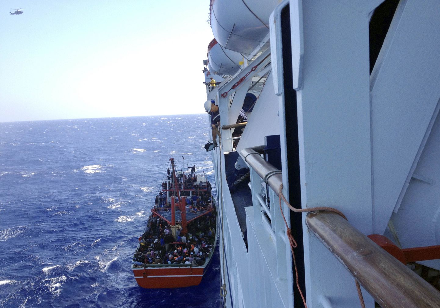 Septembris päästsid Küprose rannikul kruiisilaeva töötajad paaditäie põgenikke.