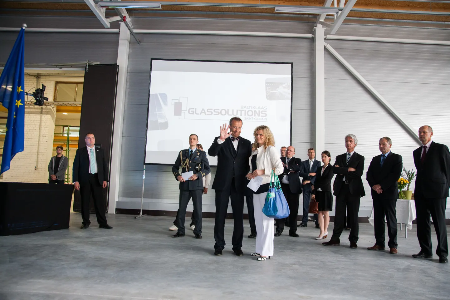 President Toomas Hendrik Ilves avas Saint-Gobain Glass Estonia SE äriüksuse Glassolutions Baltiklaas Mäo klaaspaketitehase laienduse.
DMITRI KOTJUH, JÄRVA TEATAJA/SCANPIX