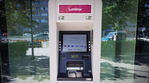 Ungari pank tegi pakkumise Luminori ostmiseks