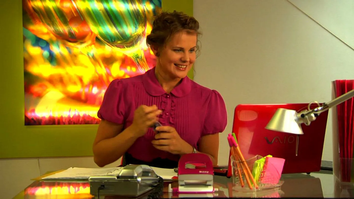 Harriet Toompere seriaali «Unistuste agentuuri» Anne rollis.