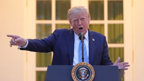 Trump keelas mitme meediaväljaande pääsu Valgesse Majja
