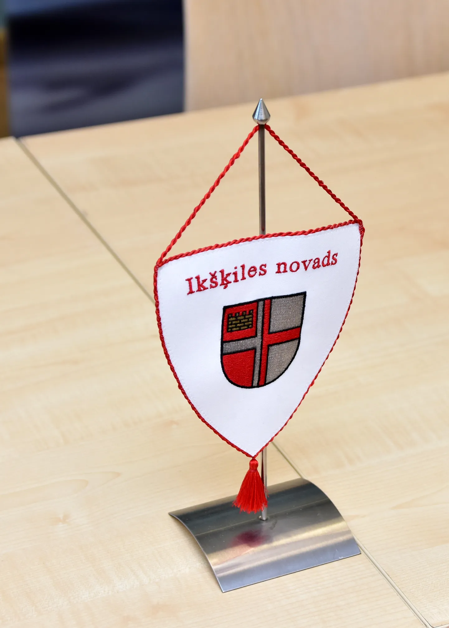 Ikšķiles novada domē notiek domes vadības preses konference.