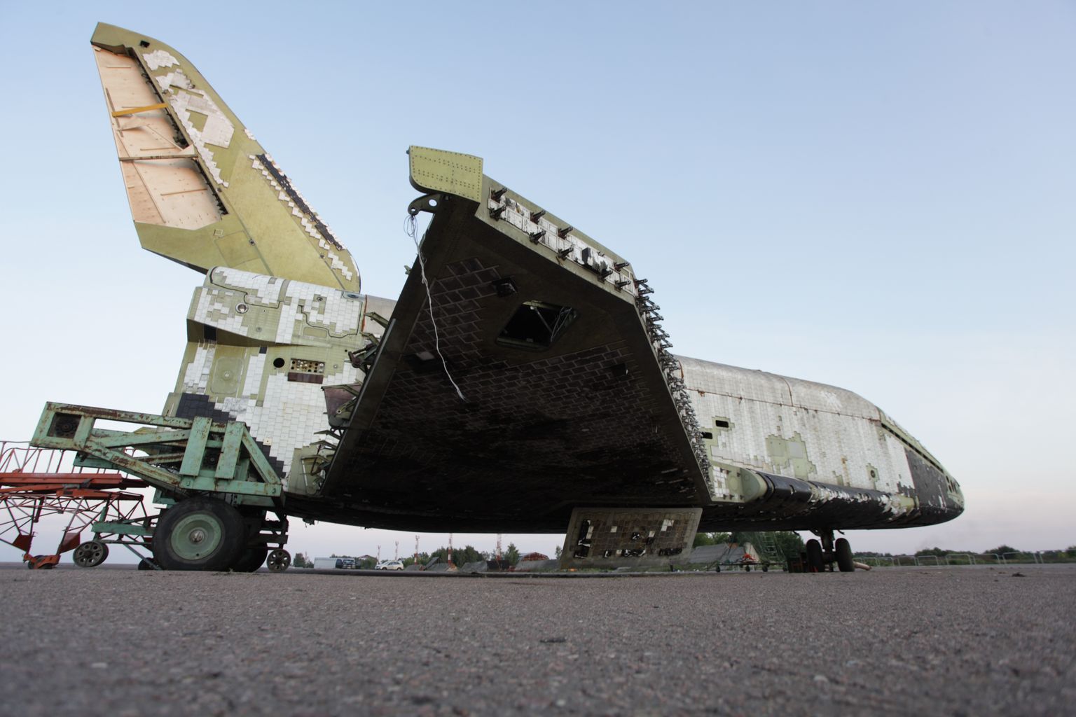 Seda, mis oli säilinud kuulsast kosmosesüstikust Buran, näidati veel seitse aastat tagasi Moskva lähistel toimunud rahvusvahelisel lennundusmessil.