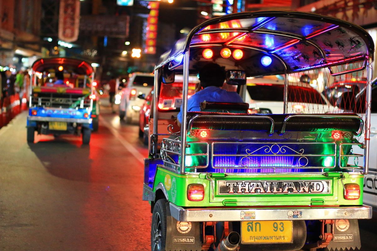 Tuktukid – nendega saab linnas kiiresti ringi liigelda, kuigi nendega sõitmise hind jääb kallimaks kui takso või mootorrattaga.