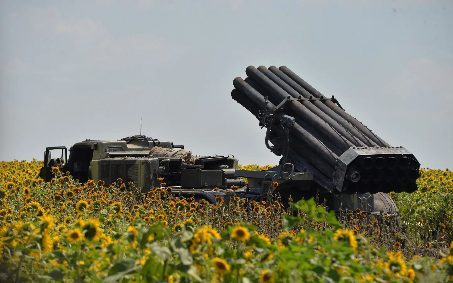 Ukraina armee raketisüsteem Grad juulis Severski lähedal.