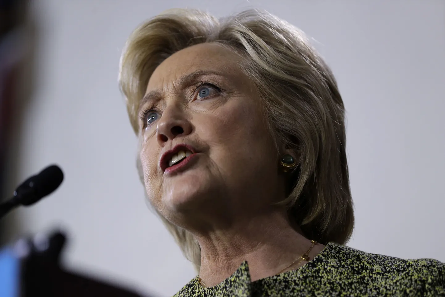 New York Times eelistab Hillary Clintonit.
