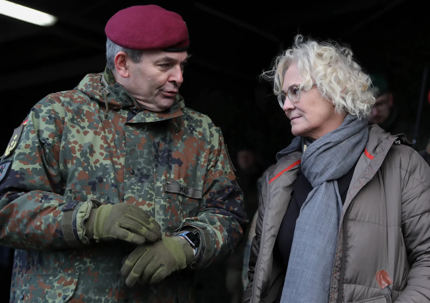 Saksa kaitseminister Christine Lambrecht ja maavägede ülem kindralleitnant Alfons Mais.