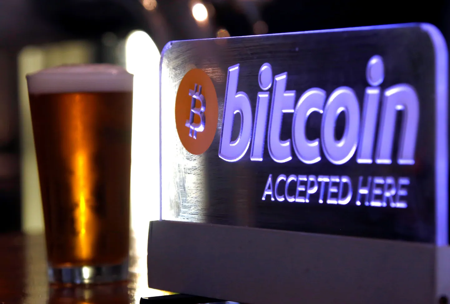 Bitcoinides on võimalik terves reas kohtades üle maailma maksta.