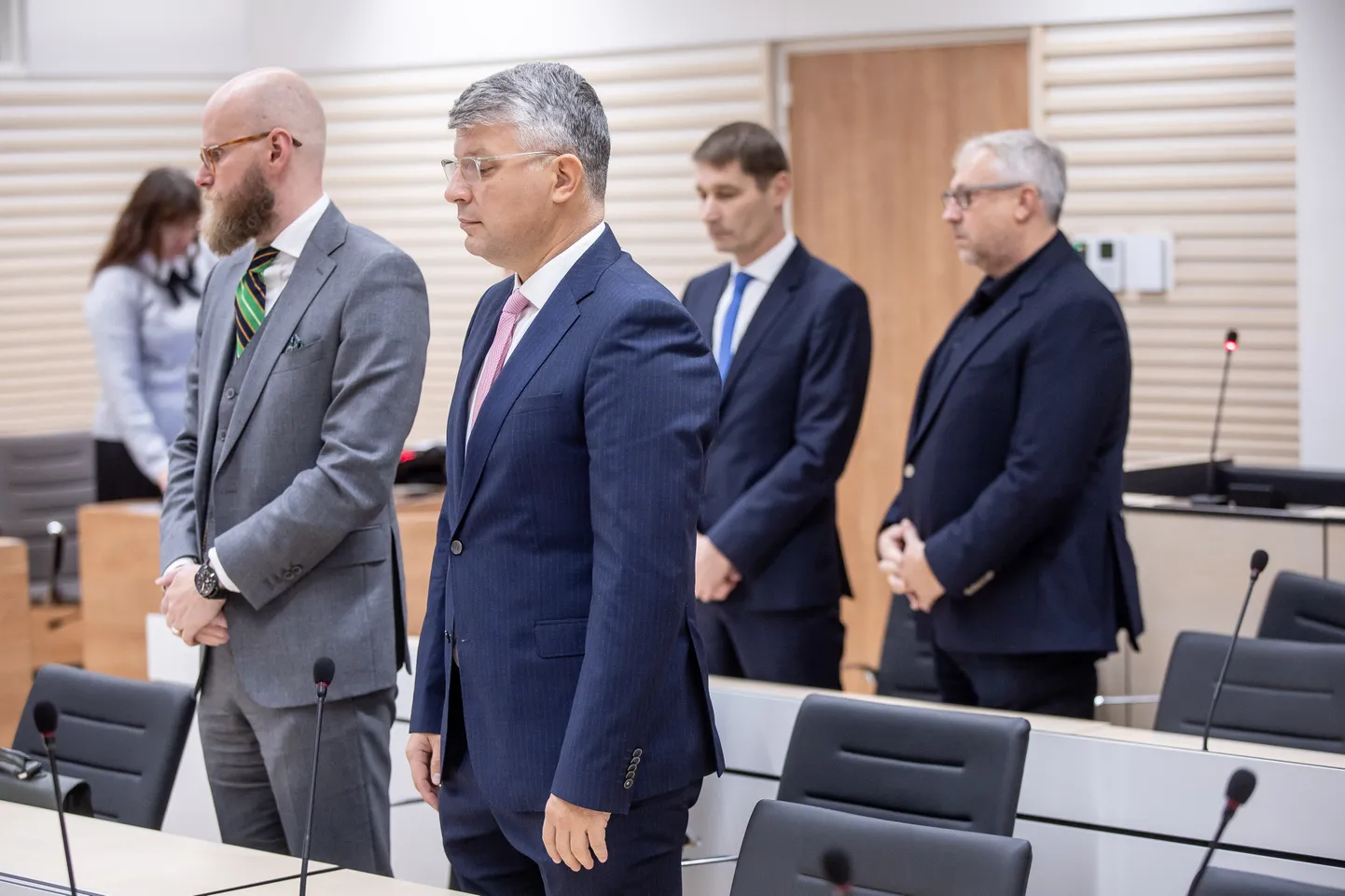 Porto Franco kohtuotsuse kuulutamine 18. oktoobril 2023 Harju maakohtus. Vasakult advokaat Paul Keres, Keskerakonna endine peasekretär Mihhail Korb, kaitsja Margus Kurm ja ärimees Hillar Teder.