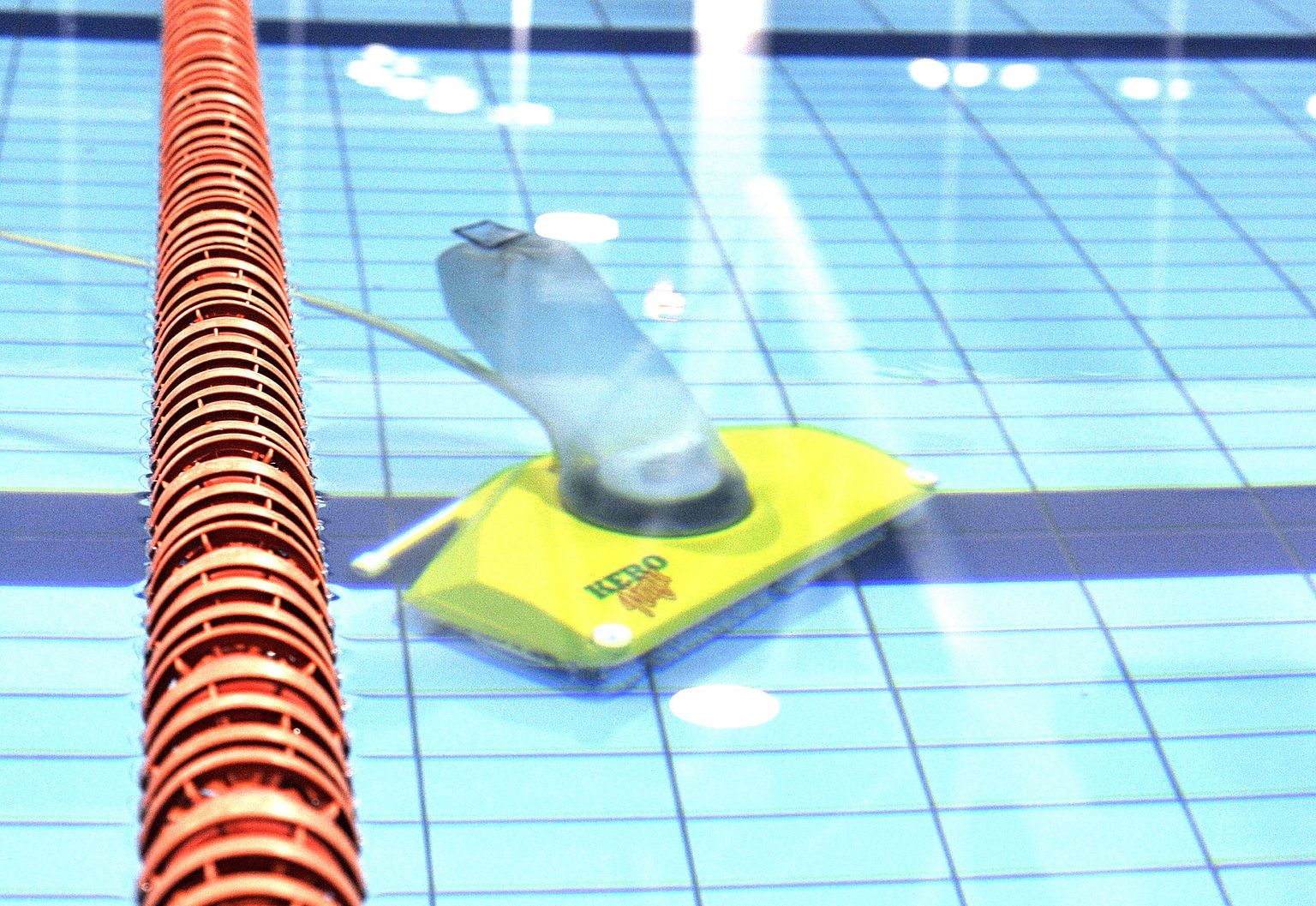 Aura basseini puhastusrobot